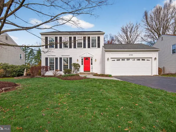 2790 Mansway Dr, Oak Hill, VA 20171