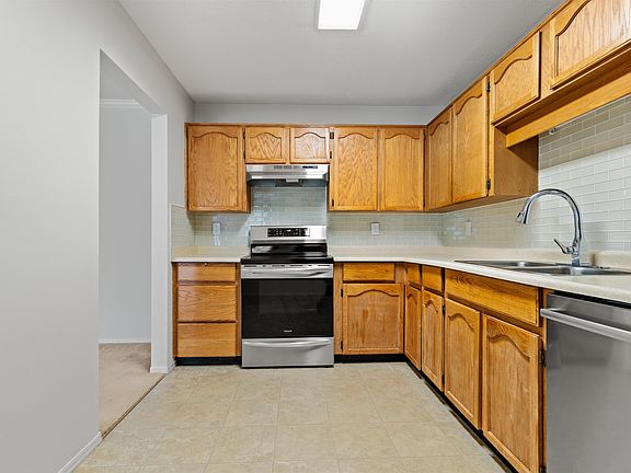 5th image of 31850 Union Ave #316
