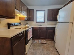 1652 8th St N APT 12, Wahpeton, ND 58075