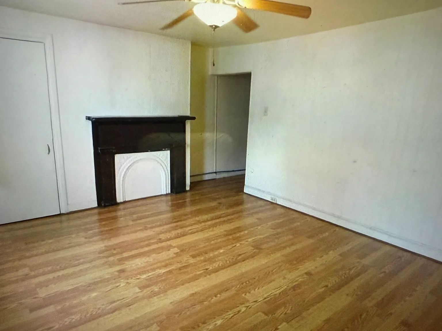 3 bed, 1294 sqft, $1,800 — Photo 3
