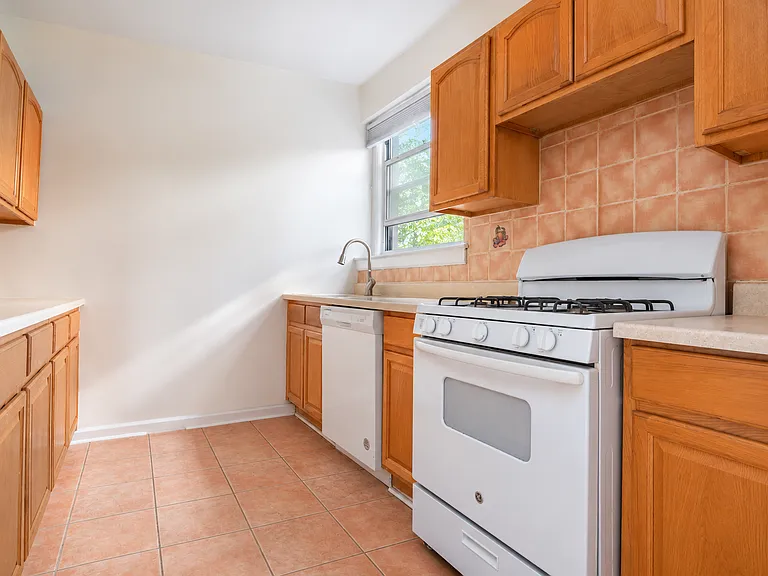 8701 Shore Rd #322 — Photo 9