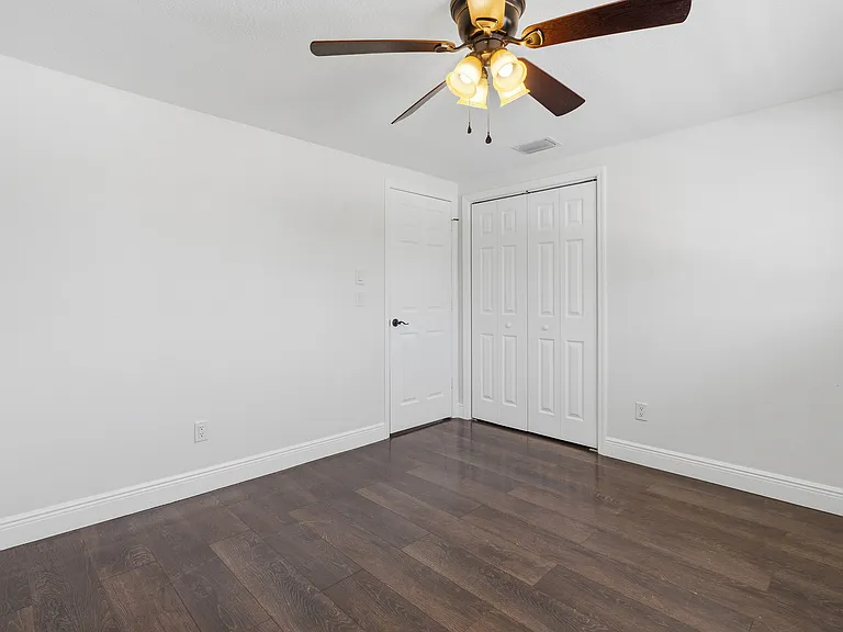 7014 Edenbrook Ct — Photo 20