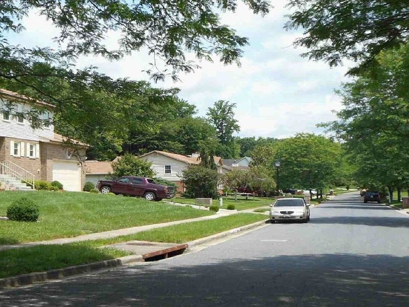 2nd image of 9209 Linhurst Dr