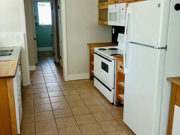450 McIntosh Rd — Photo 6
