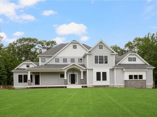 105 Princess Pine Dr, East Greenwich, RI 02818