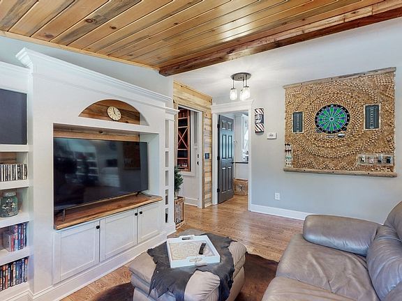 27th image of 2622 Poplar Knoll Dr