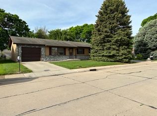 3006 Birchwood Rd, North Platte, NE 69101