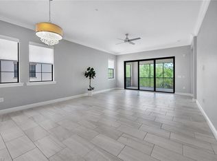 16386 Viansa Way UNIT 201, Naples, FL 34120