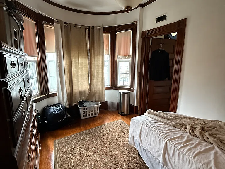 413 County St — Photo 1