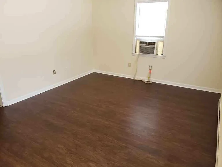 11 Eldorado Dr #6B — Photo 5