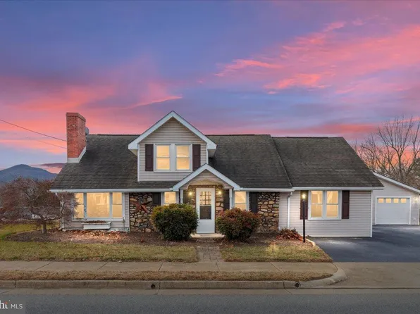 961 W Main St, Stanley, VA 22851