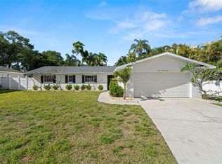 1698 Eden Ct, Clearwater, FL 33756