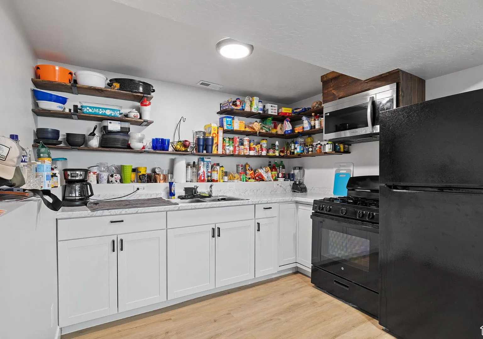 5210 W Woodledge Ave - 5210 W Woodledge Ave (Basement) — Photo 4