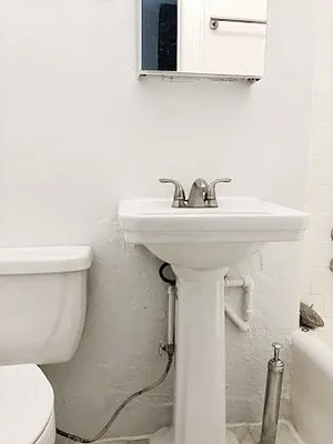 Rented by City Connections Realty | media 23