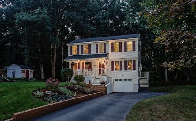 1st image of 11 Twilight Dr