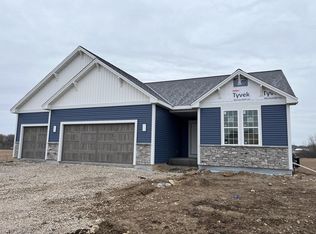 W187N5720 Bittercress Ct, Menomonee Falls, WI 53051