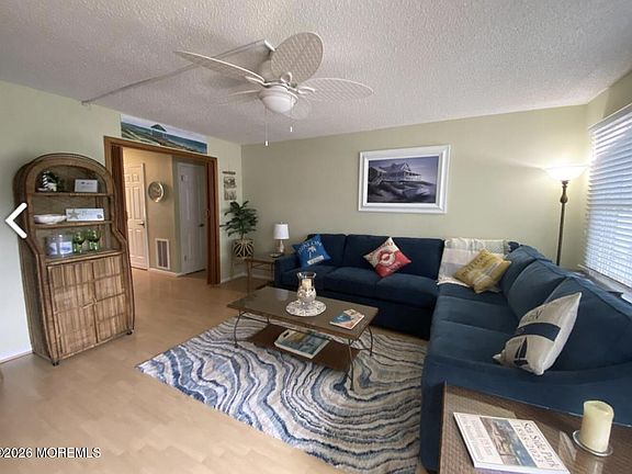 3rd image of 10 SE Central Ave APT 6