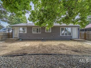 625 & 627 8th St, Clarkston, WA 99403