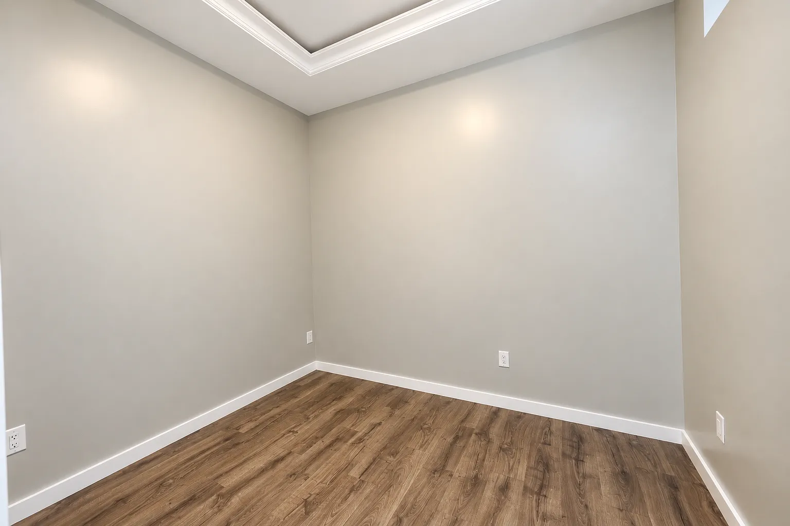 2 bed, $2,800 — Photo 4