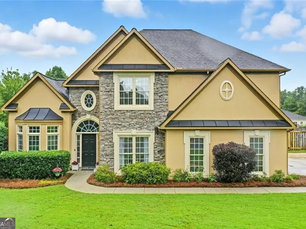 1047 Bradshaw Estates Dr, Canton, GA 30115