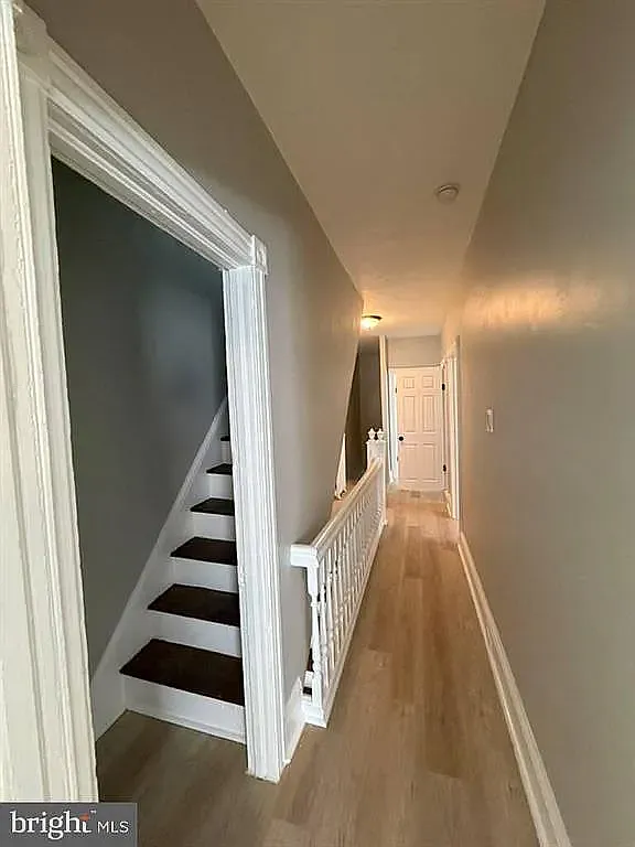 5 bed, $3,000 — Photo 2