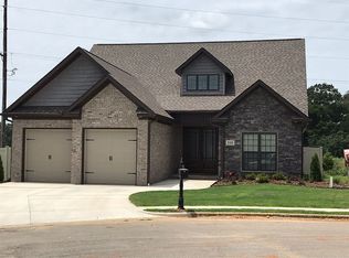 268 Rolling Brook Dr, Rogersville, AL 35652