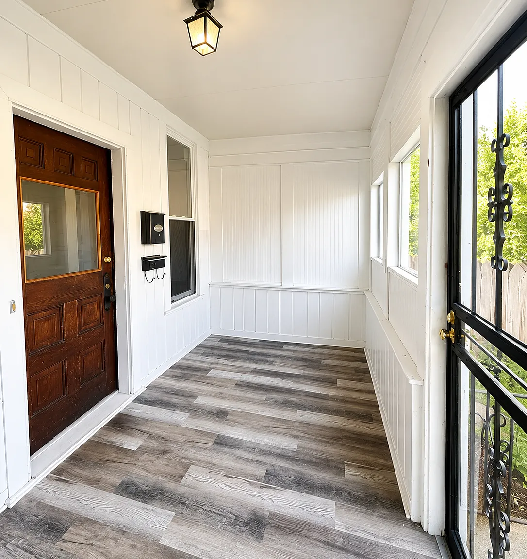4 bed, 2100 sqft, $2,300 — Photo 2