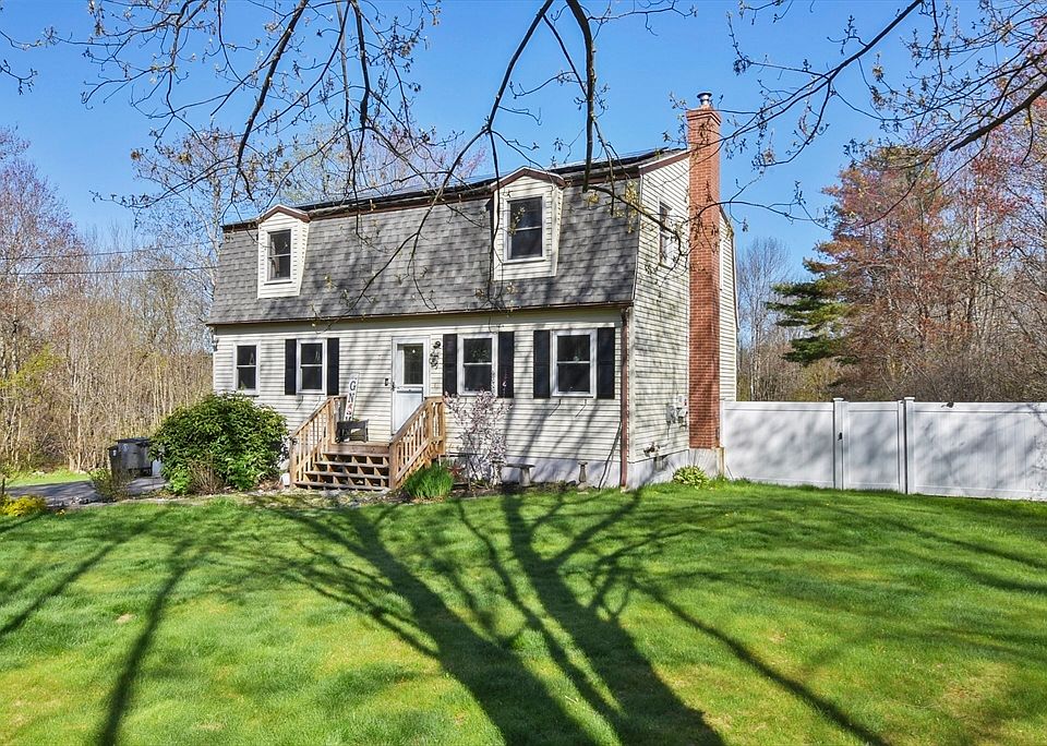 m*u様 【お値下げ不可】house on the hill Parent S/ 89 Hill St, Gardner, MA 01440 | Zillow