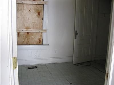 5th image of 21 N Findlay St
