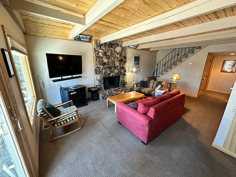 1150 Lindberg Ave — Photo 5