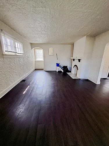 244 E Siebenthaler Ave Photo 1