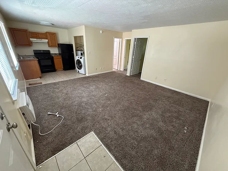 406 Turpin Dr #4 — Photo 5