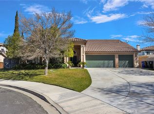 14819 Grasshopper Ct, Victorville, CA 92394