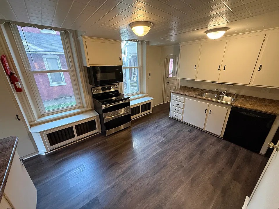 55 N 4th St #1