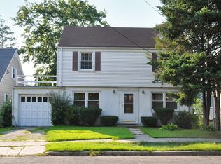 327 6th Ave, Pelham, NY