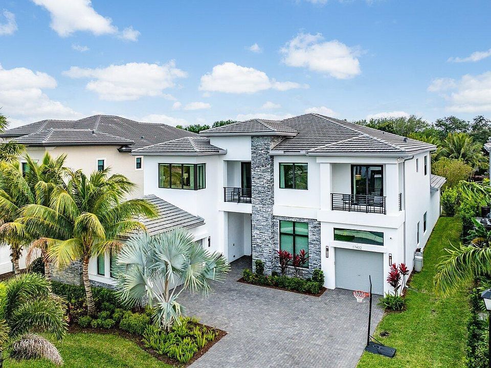 1st image of 17432 Ponte Chiasso Drive