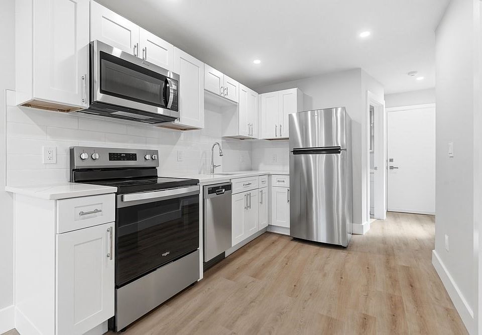 1st image of 168 Cottage St APT 302