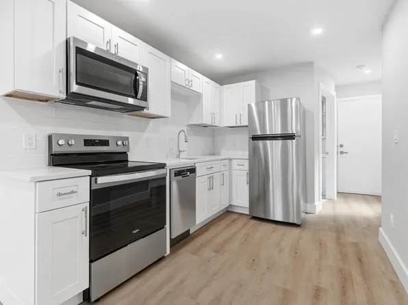 168 Cottage St APT 302, East Boston, MA 02128