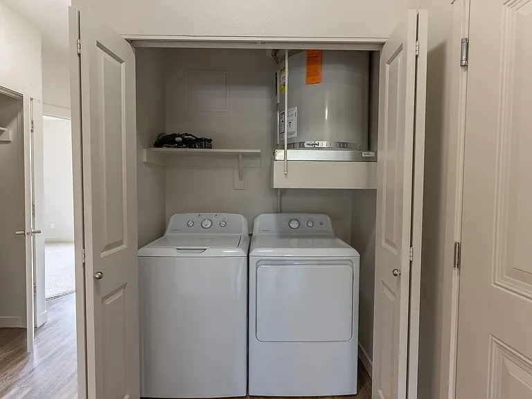 Sandyplace Apartment Homes — Photo 51