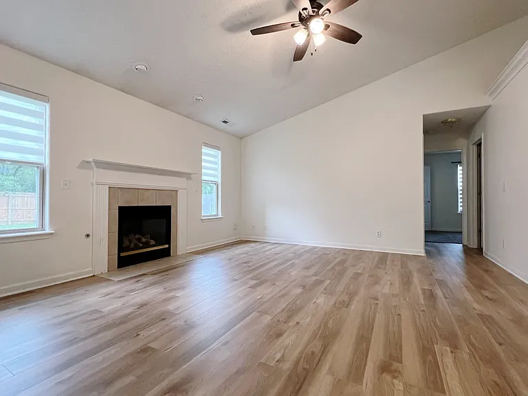 3878 Chenango Pl — Photo 6