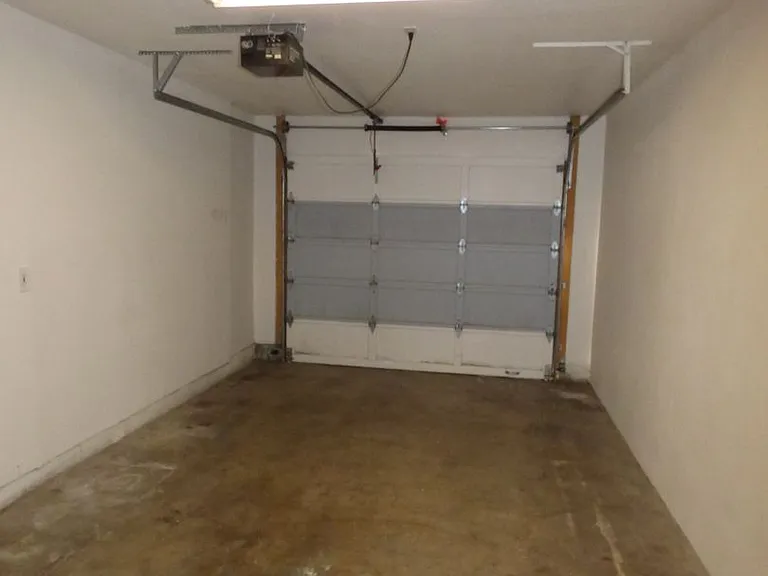 4811-4813 Cougar Ct SE — Photo 18