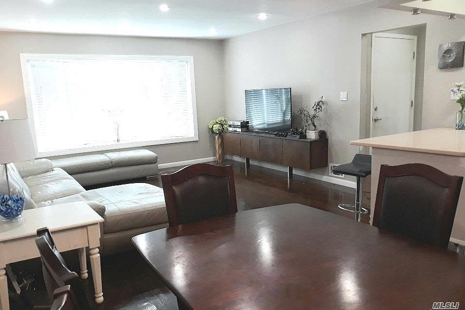 1st image of 15-51 208th Pl Floor 1