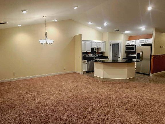 4th image of 1512 Olive Dr