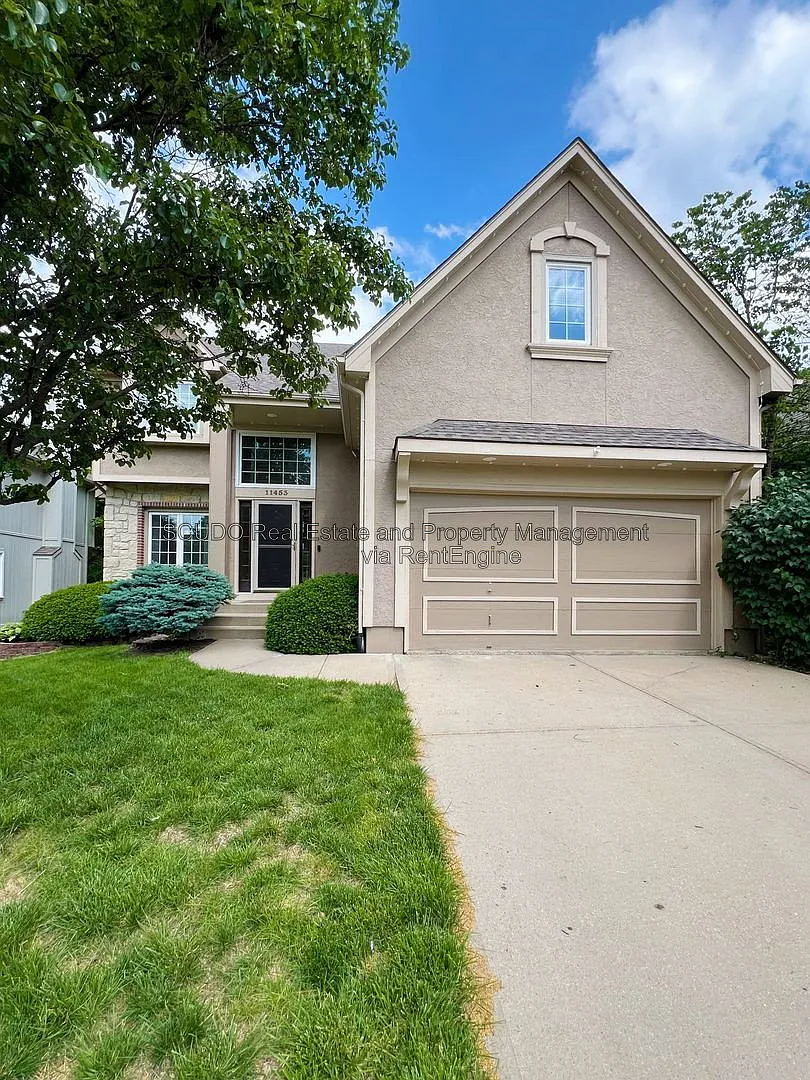 3 bed, 4.0 bath, 2916 sqft, $3,195 — Photo 2