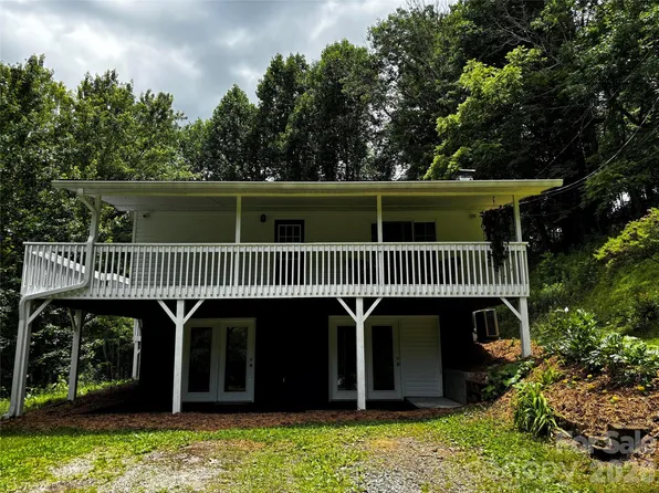 2879 Chandler Creek Rd, Mars Hill, NC 28754