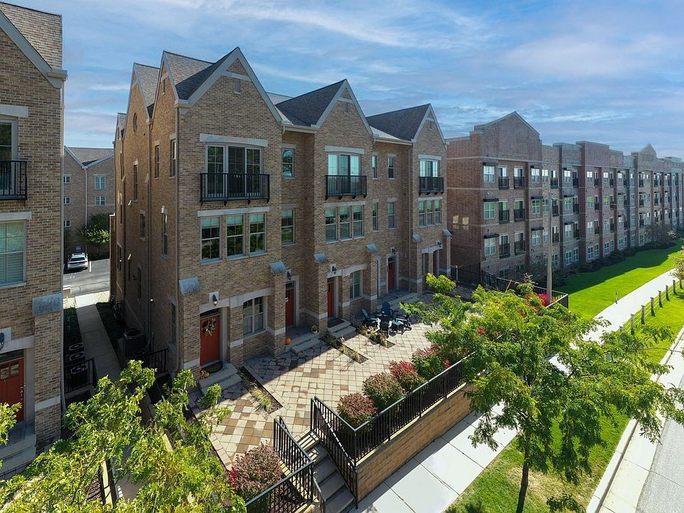 1st image of 54604 Twyckenham Dr #1