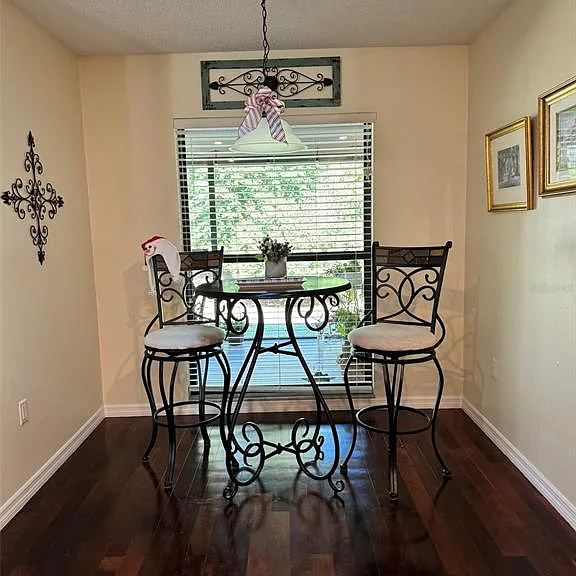 4487 Trails Dr — Photo 7