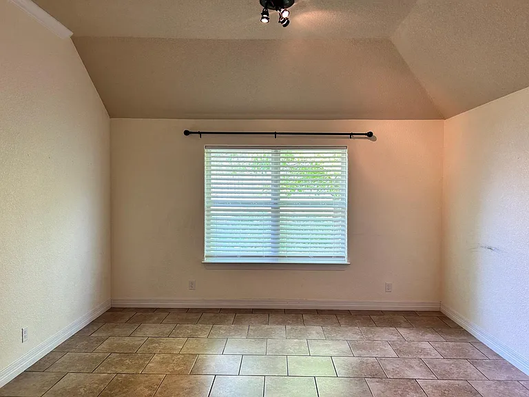 1621 Rusty Spur Dr — Photo 22