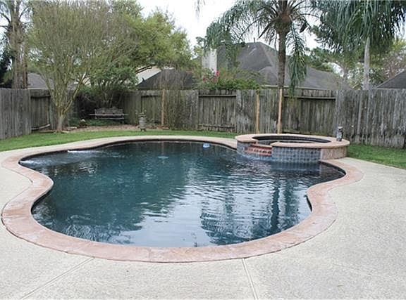 2nd image of 3602 Landon Park Dr