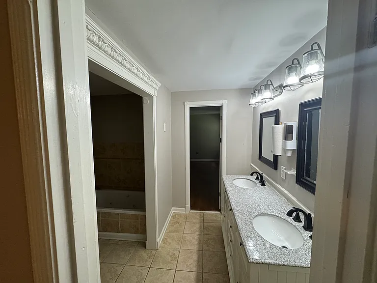 3587 Crestwyn Dr — Photo 19